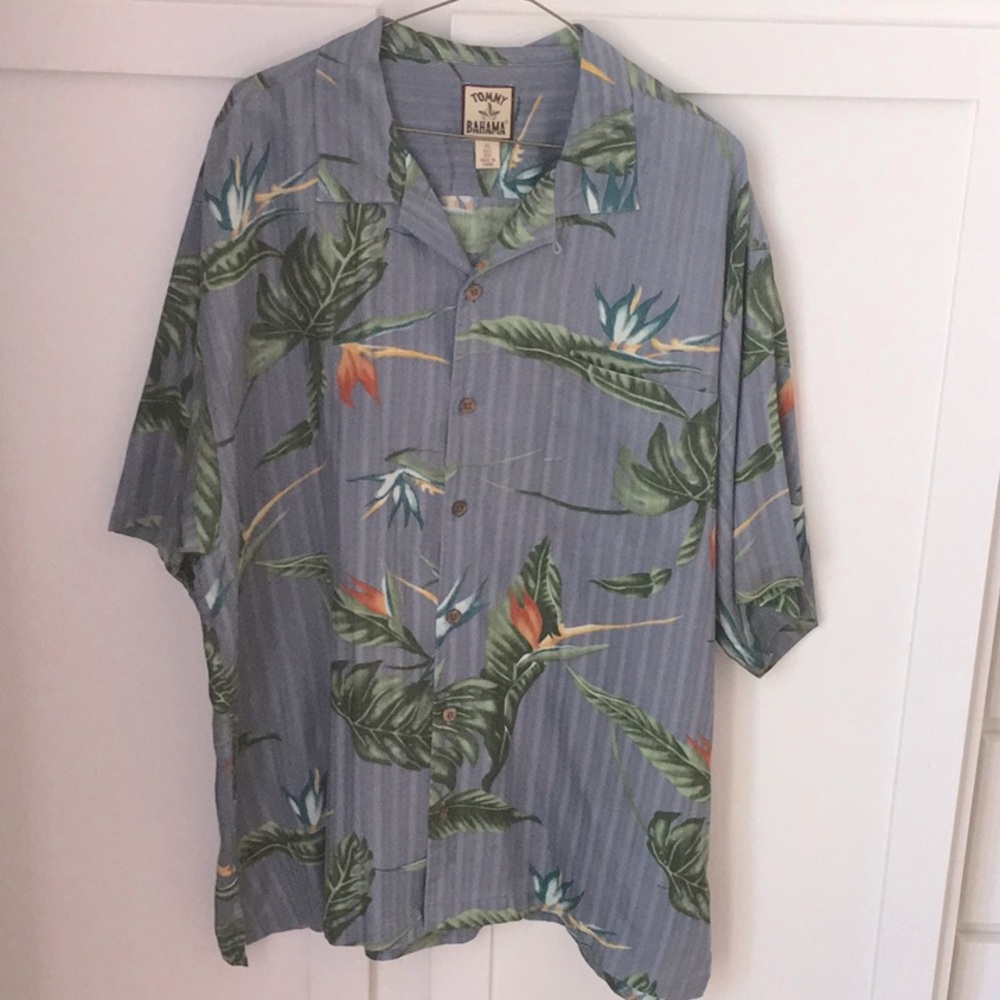 TOMMY BAHAMA Silk Hawaiian Shirt Size XL